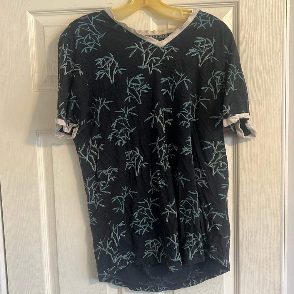 Alexander Julian v-neck